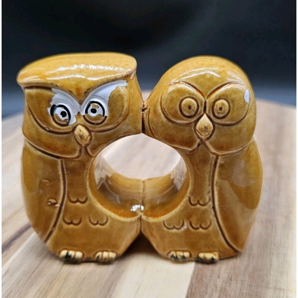 Vintage Owls Joined Pair Salt & Pepper Shaker Made In Japan Some Paint Wear